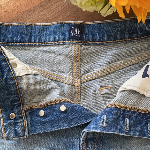 High rise button up “cheeky” denim shorts GAP - Picture 4 of 5